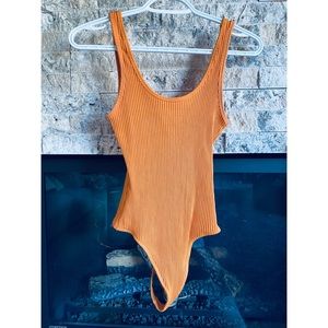 Aritzia Wilfred Free Bodysuit